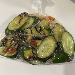 きゅうりの梅塩昆布和え