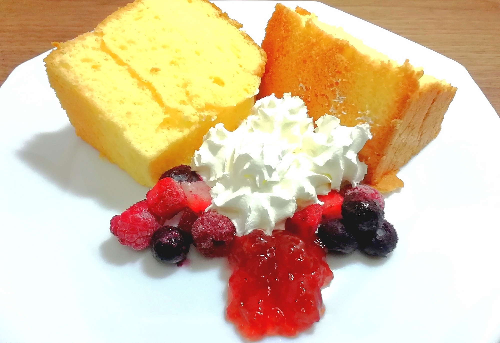 【スパークリングワインに合う】いちご＆ベリーケーキ