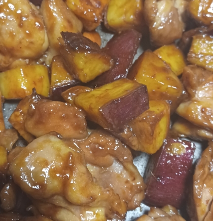ボリュームおかず☆鶏肉とさつまいもの照り焼き