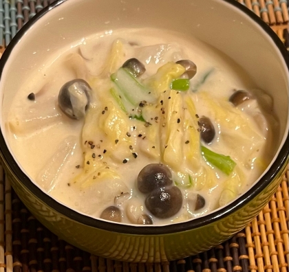 白菜とかぶの豆乳クリーム煮