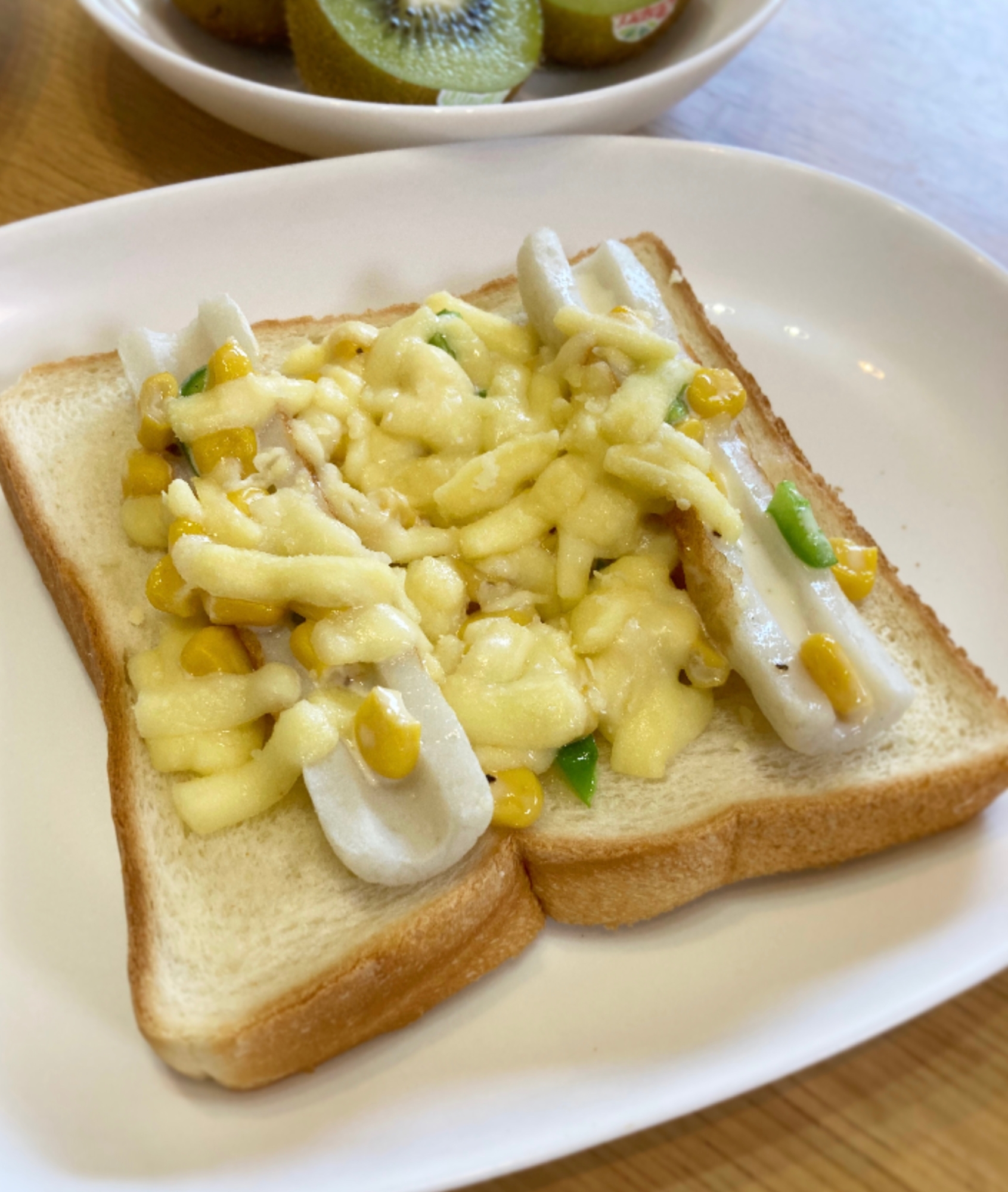 朝のお楽しみ☆ちくわチーズパン♪