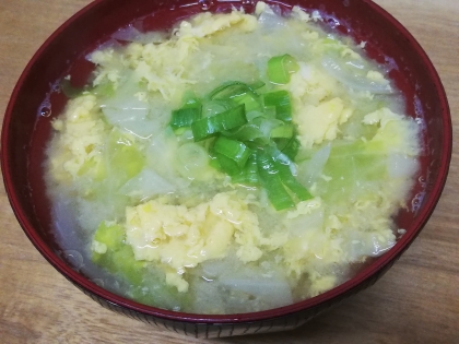 キャベツ,玉葱,薄揚げの卵とじお味噌汁
