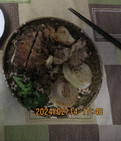 鶏肉の山賊焼き、カレー粉で風味を増して。