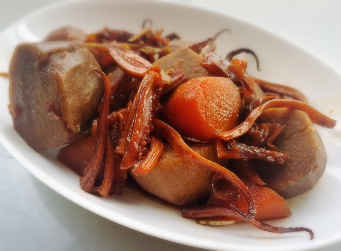 スルメで簡単 里芋とイカの甘辛煮 レシピ 作り方 By こぶた 楽天レシピ スルメで簡単 里芋とイカの甘辛煮 レシピ 作り方 By こぶた 楽天レシピ