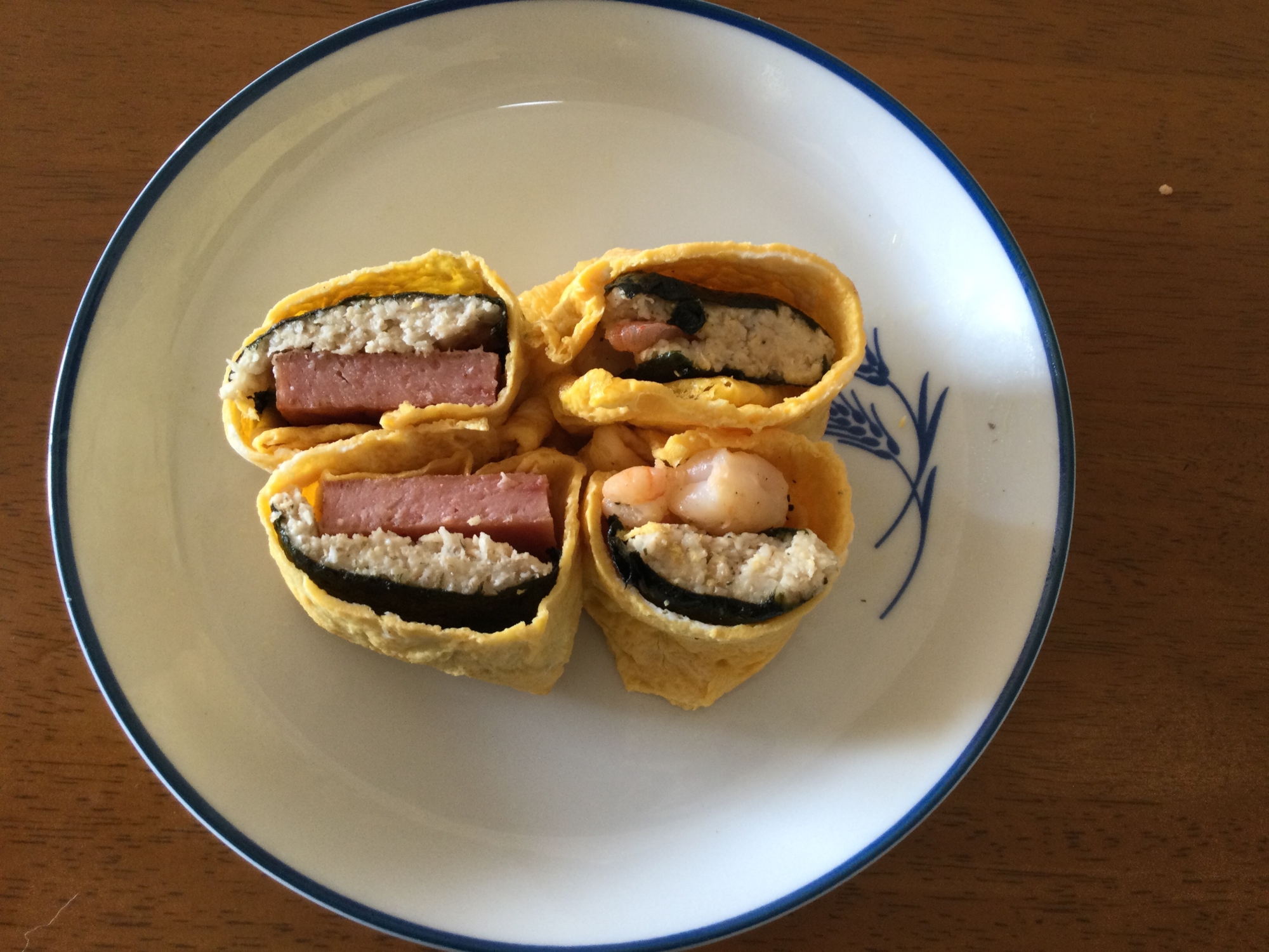 【オートミール】スパムとエビの薄焼き玉子包み