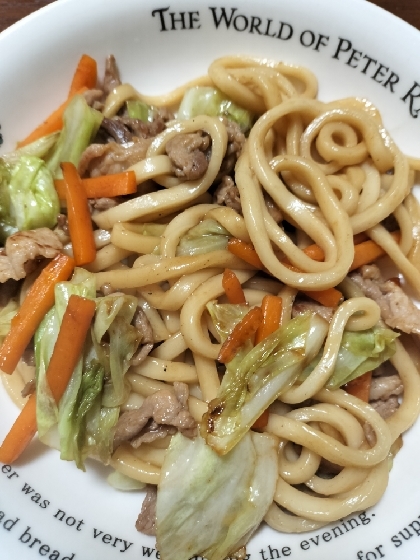 ☆牛肉キャベツ甘辛焼きうどん☆