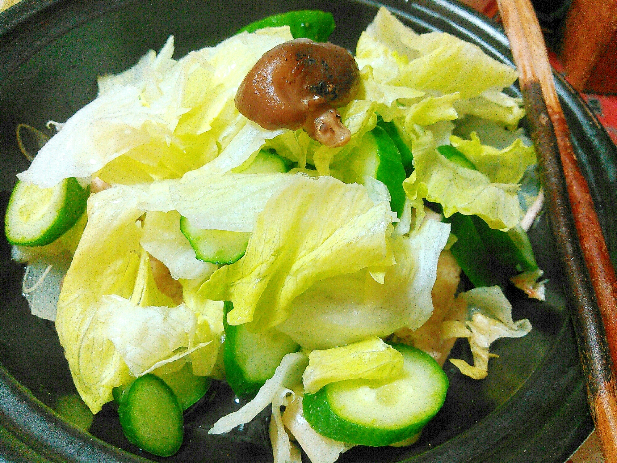 レタス椎茸きゅうりサラダ