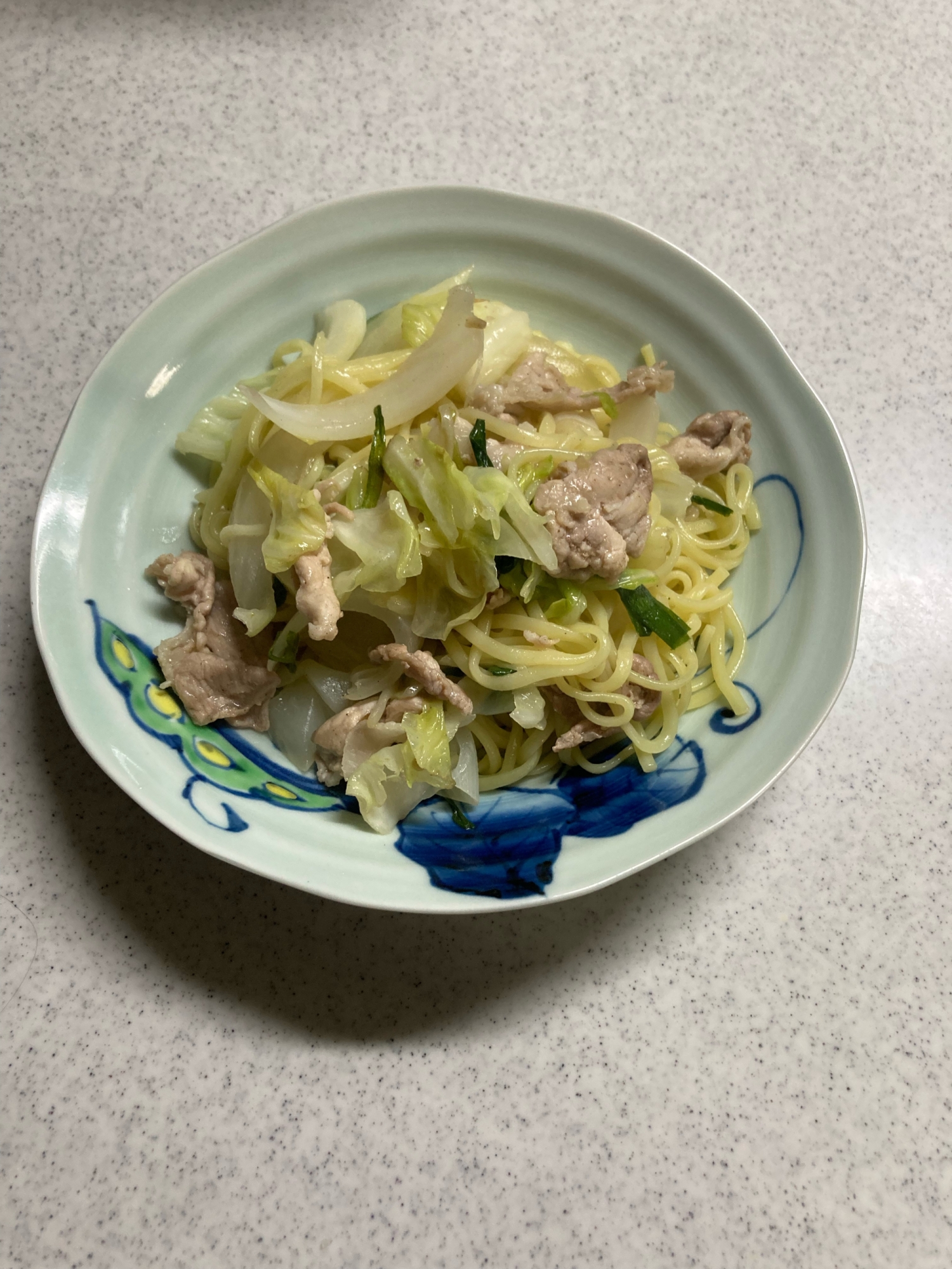 余り野菜と豚肉の塩焼きそば