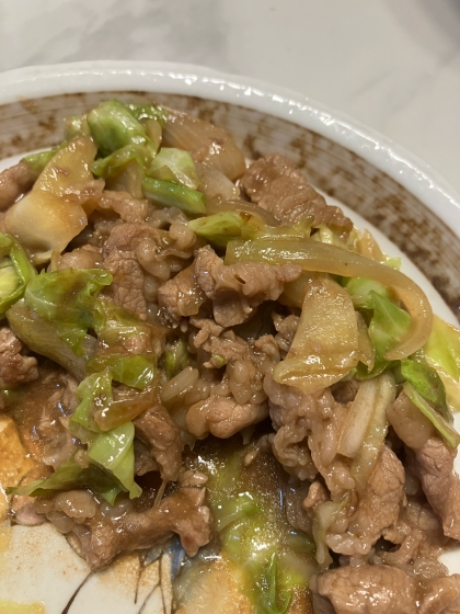 ご飯どろぼう♡牛肉とキャベツのオイスターソース炒め