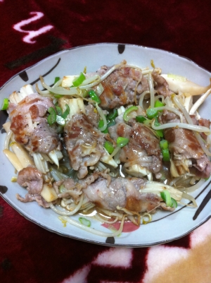 豚バラで巻きまき！きのこの豚肉ロール