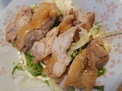 豚もいいけど、鶏肉のチャーシューも美味しいですね(^^)簡単で味つけがちょうど良かったです。