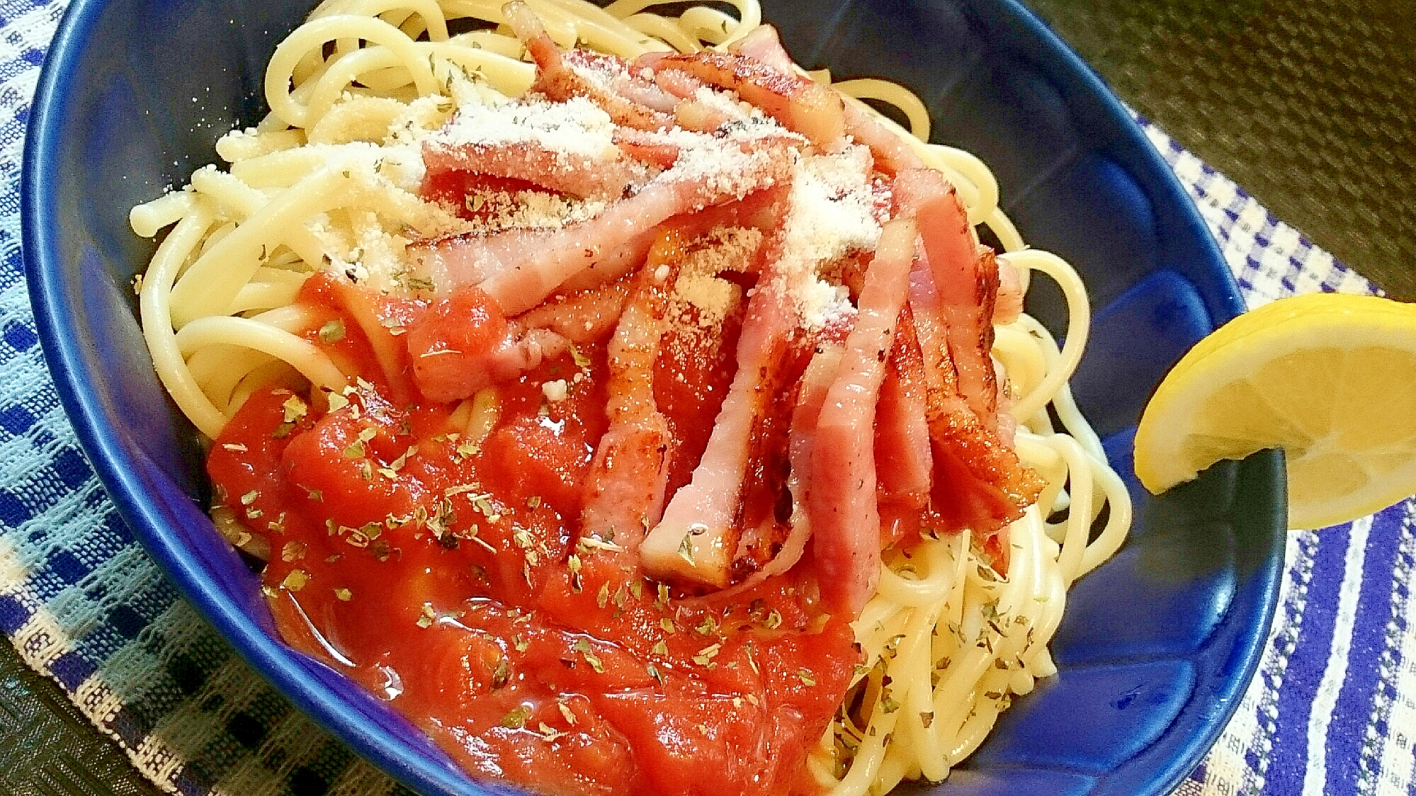 トマト缶詰でひんやり☆トマトとベーコンの冷製パスタ