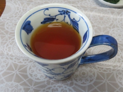 今日はとても寒かったので、いつもの紅茶にプラスしてみました。
暖まりました。
ご馳走様でした(^^♪