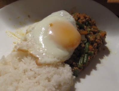 冷凍ミックスベジタブルで時短！ひき肉のドライカレー