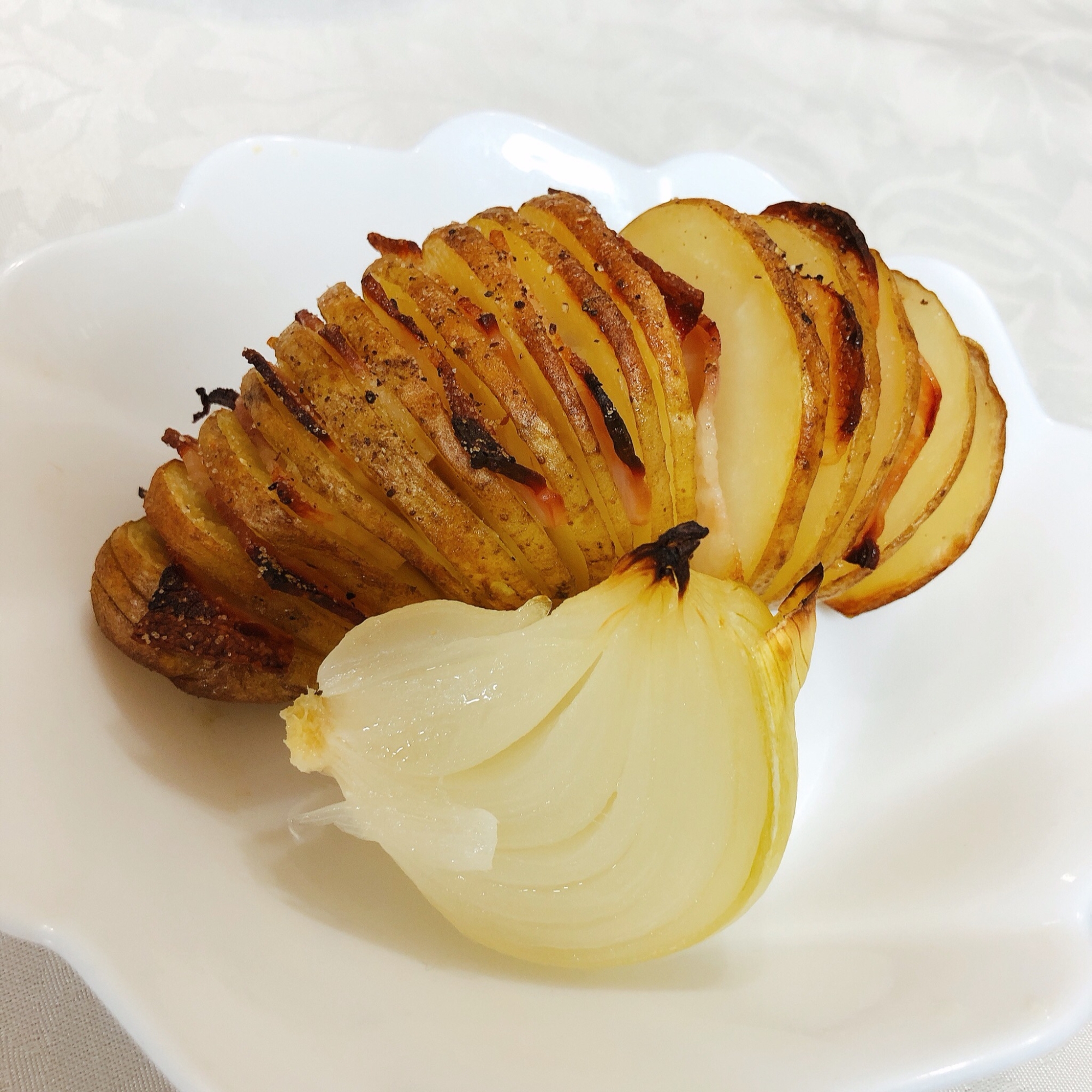 ハッセルバックポテト 〜オニオン添え〜