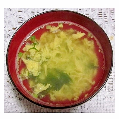 たまご・わかめ・ねぎの味噌汁