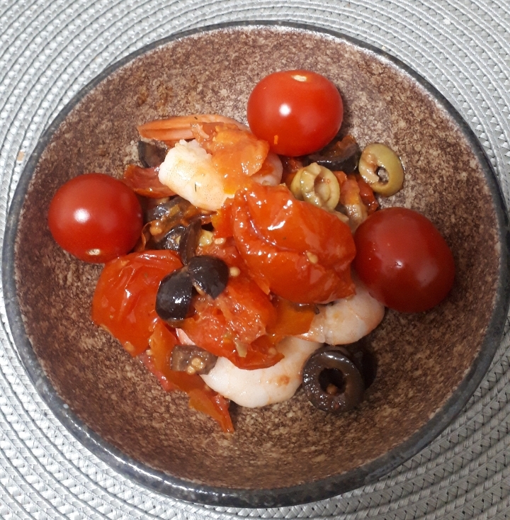海老とトマトのオリーブマリネ　レシピ・作り方