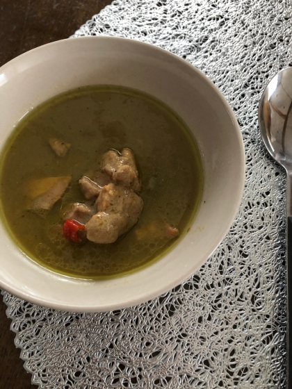 タイカレーペーストで☆簡単チキンカレー