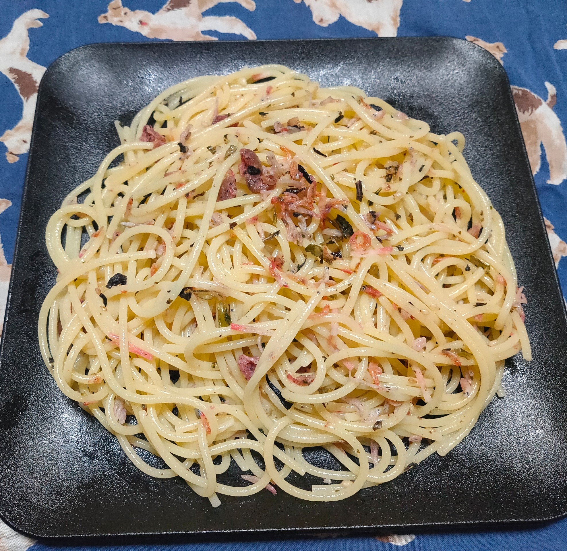 シャキット梅ちりめんのパスタ