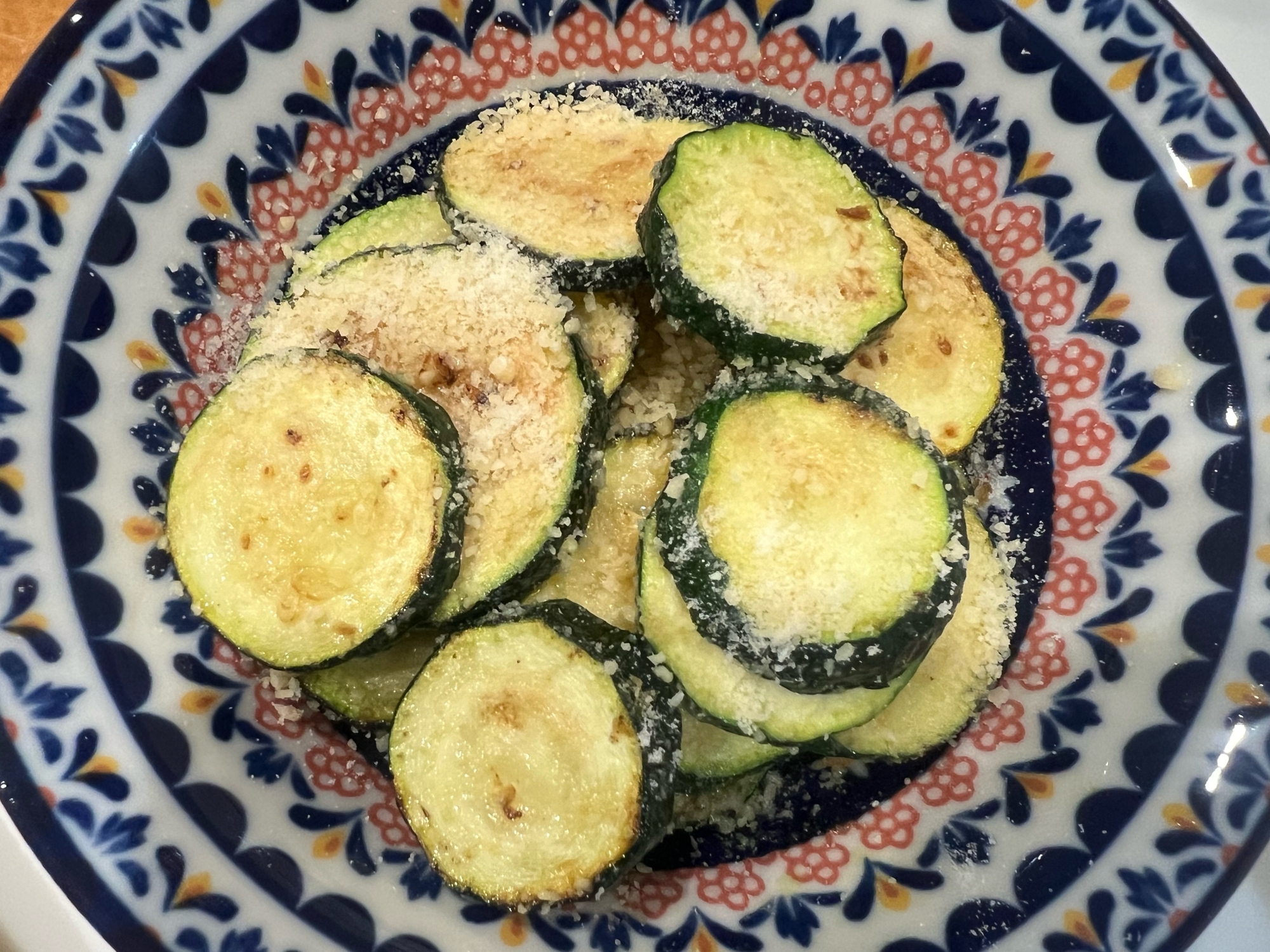 ズッキーニの粉チーズ焼き