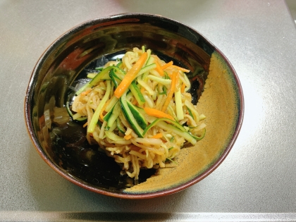 切り干し大根を噛むと心地よい歯応えと染み出す中華味が美味しいです。ある意味無限切り干し大根ですね。またリピしたいと思います。ご馳走様でした！