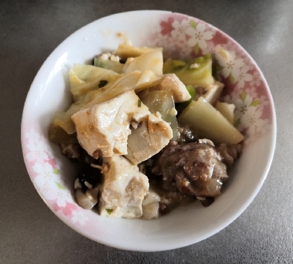 麻婆豆腐の素に追加アレンジ＊鶏肉と小松菜の麻婆豆腐