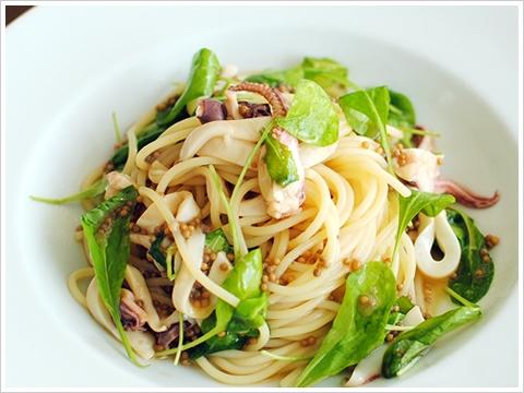 剣先イカとタスマニア産粒マスタードの冷製パスタ レシピ 作り方 By 楽天出店店舗 神戸いたりあ屋 楽天レシピ