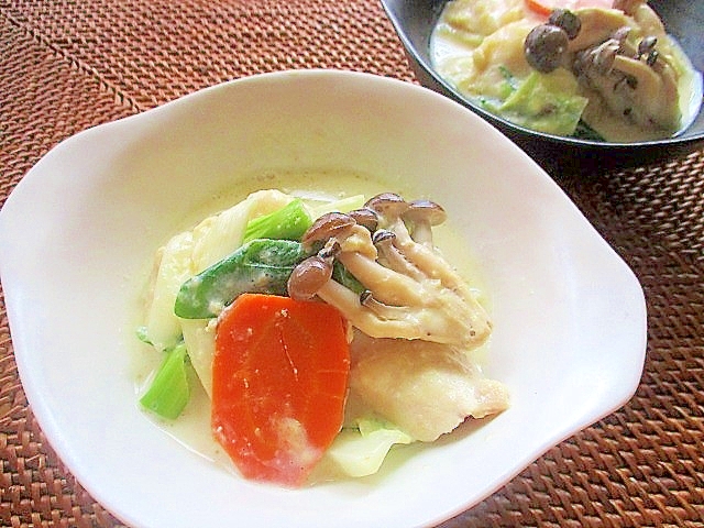 簡単！鶏むね肉と野菜のヘルシー豆乳鍋