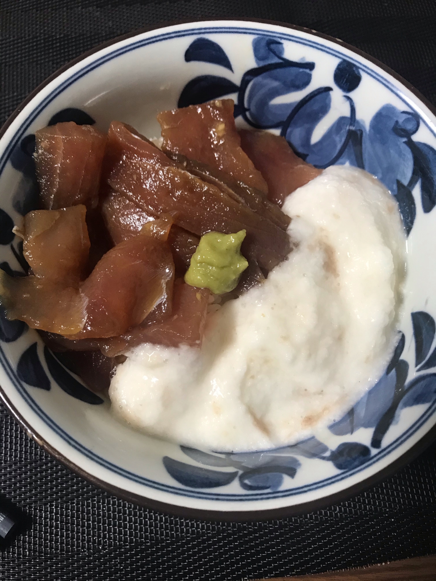 まぐろ漬け山かけ丼