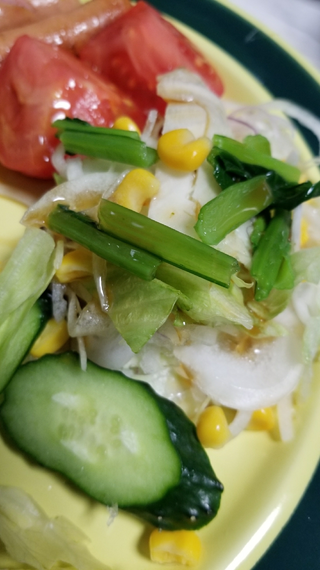 小松菜とレタスのゆず胡椒ドレッシングサラダ