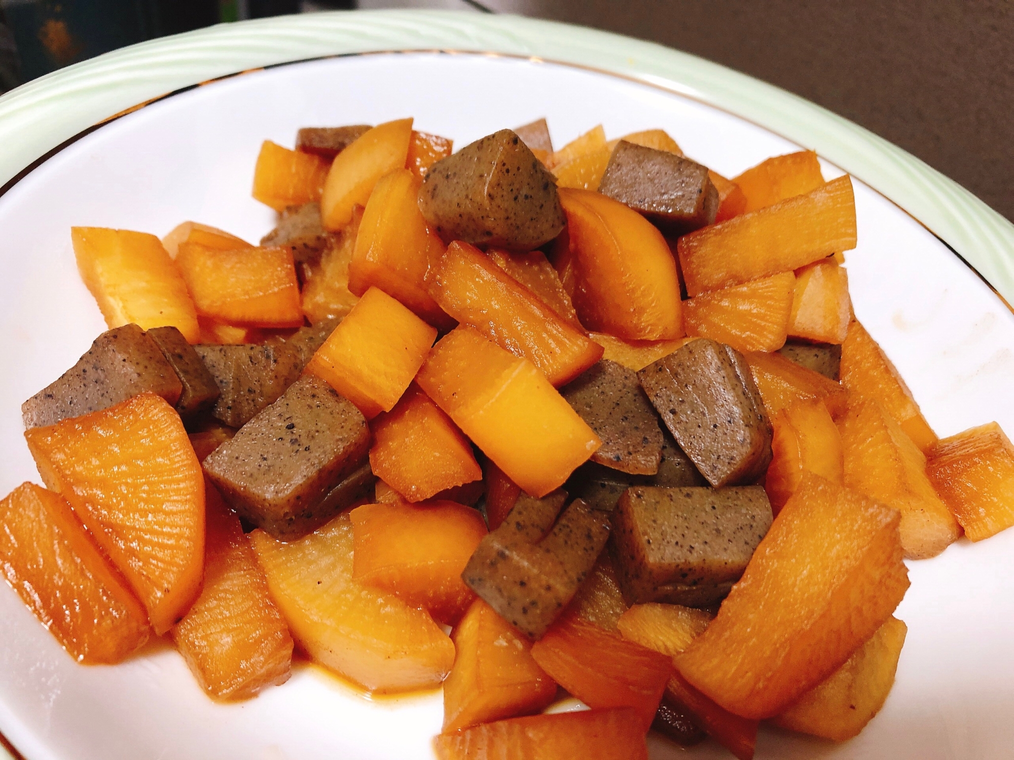 大量消費 大根が主役 大根とこんにゃくの煮物 レシピ 作り方 By あおい ᴗ 楽天レシピ