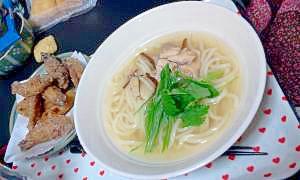 飲んだあとの一杯にかしわうどん