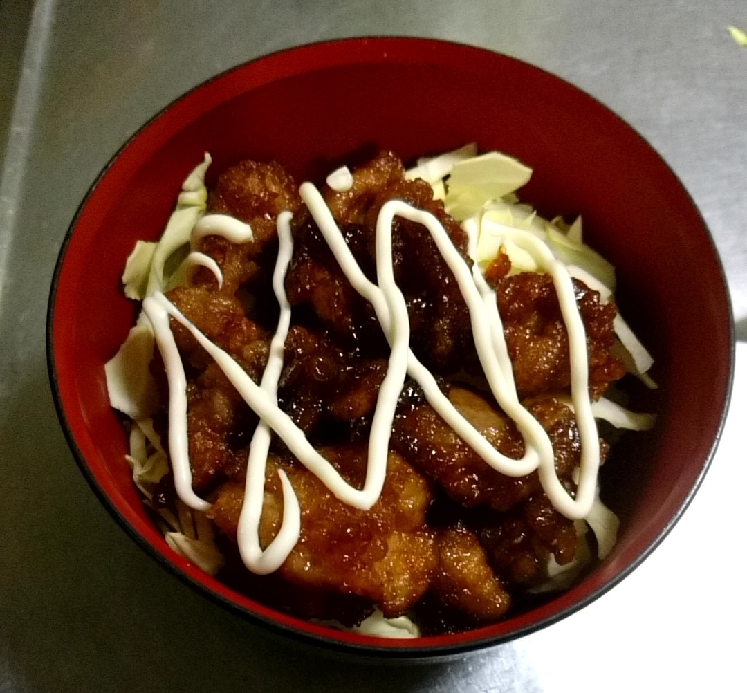 簡単！ピリ辛マヨ唐揚げ丼