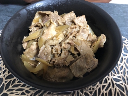 牛肉とごぼうの柳川丼