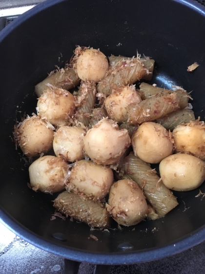 冷凍の里芋を使いました。煮物に苦手意識があったけど、美味しくできて嬉しかったです。また作ります(*ˊᵕˋ*)