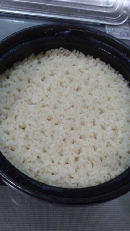 (水時間は1時間掛かりますが)白米と同じ段取りで炊けるロウカット玄米、こちらのレシピで、上手に炊けました。レシピ公開、ありがとうございます。