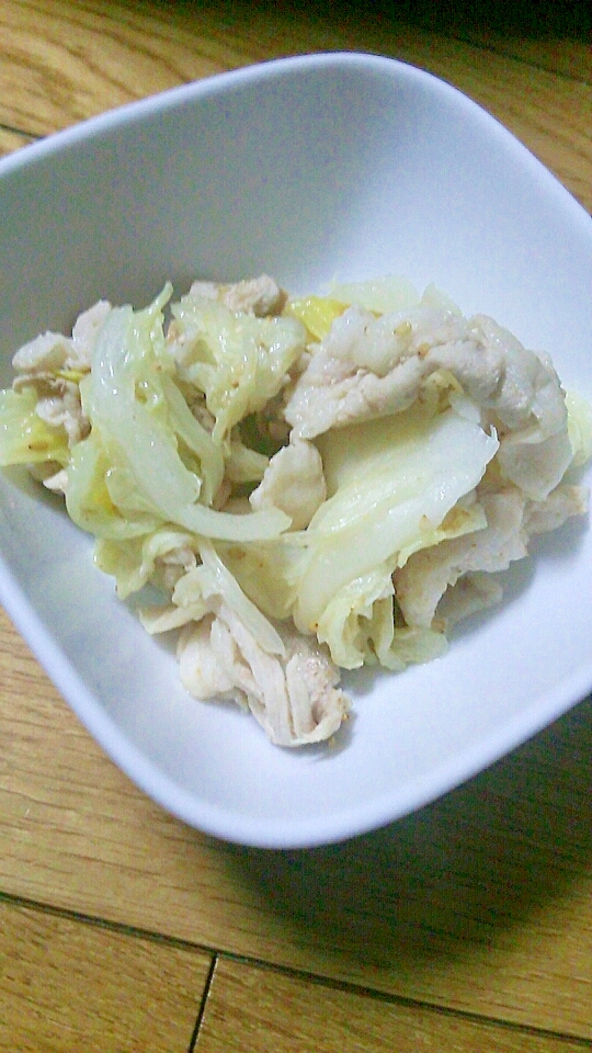白菜と豚肉の胡麻炒め