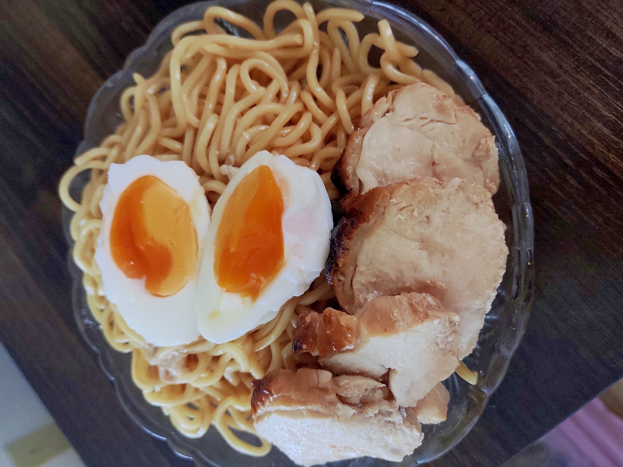 鶏チャーシューとたまごの冷やし中華