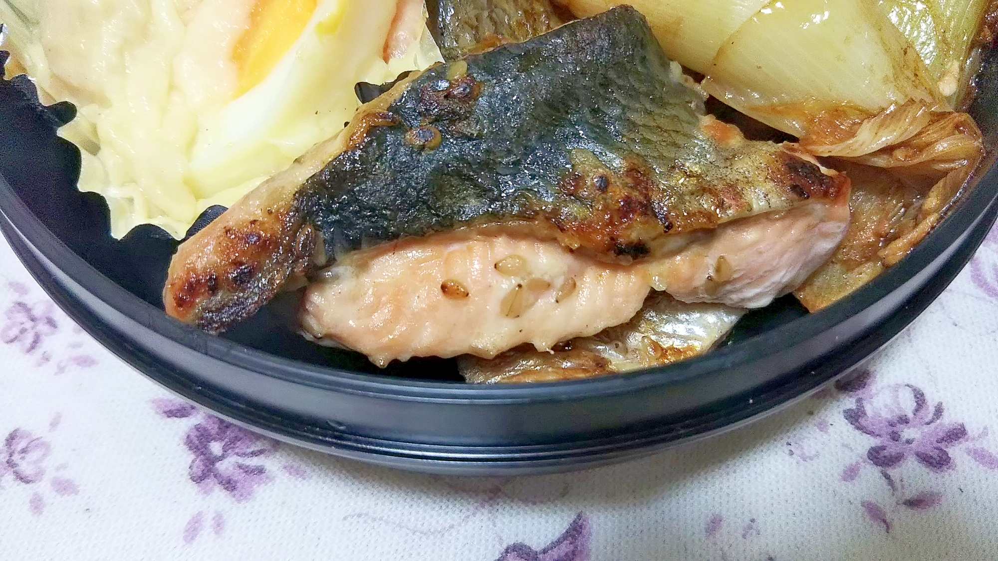 簡単作りおきお弁当おかず 鮭のゴマ風味焼き レシピ 作り方 By かっぺ4217 楽天レシピ