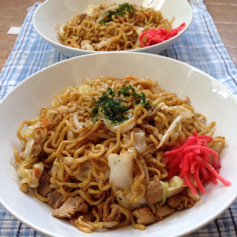 豚こま肉キャベツ人参もやし焼きそば♪