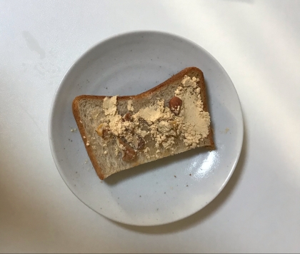 シナモン風味☆アーモンドとくるみときな粉のトースト