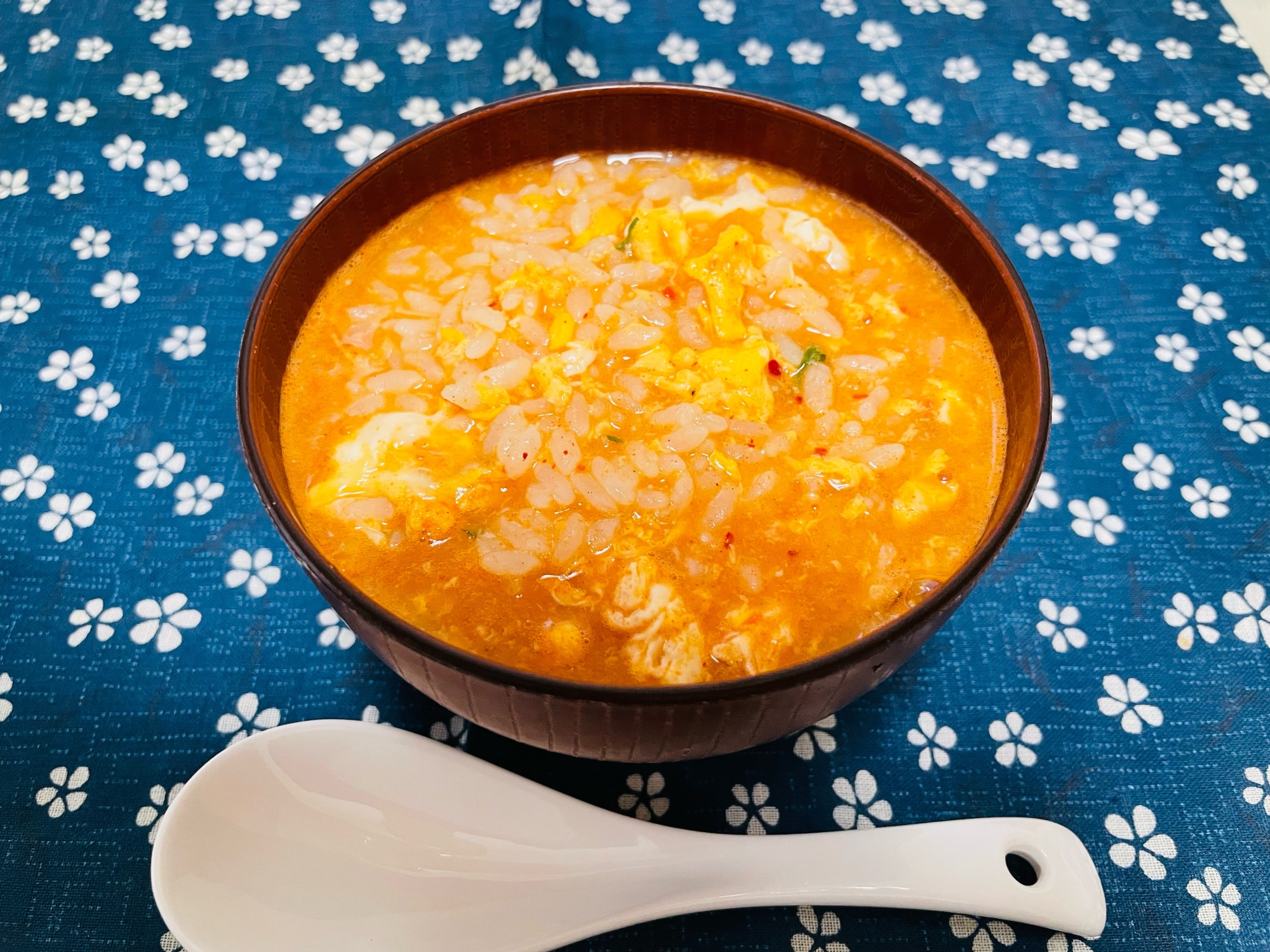チーズと卵でまろやか キムチ雑炊 レシピ 作り方 By ゆず茶55 楽天レシピ