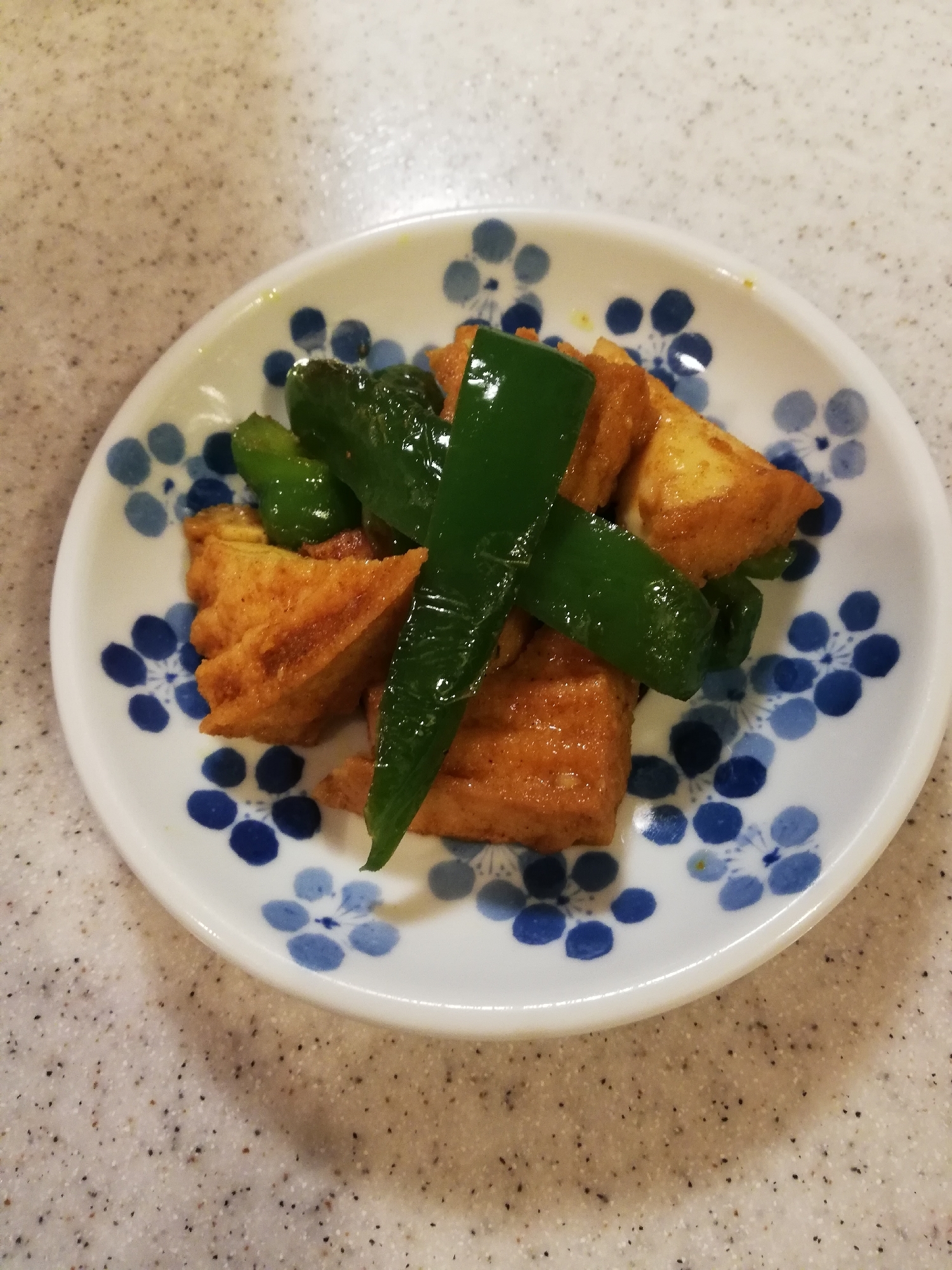 ピーマン厚揚げ☆めんつゆカレー味炒め