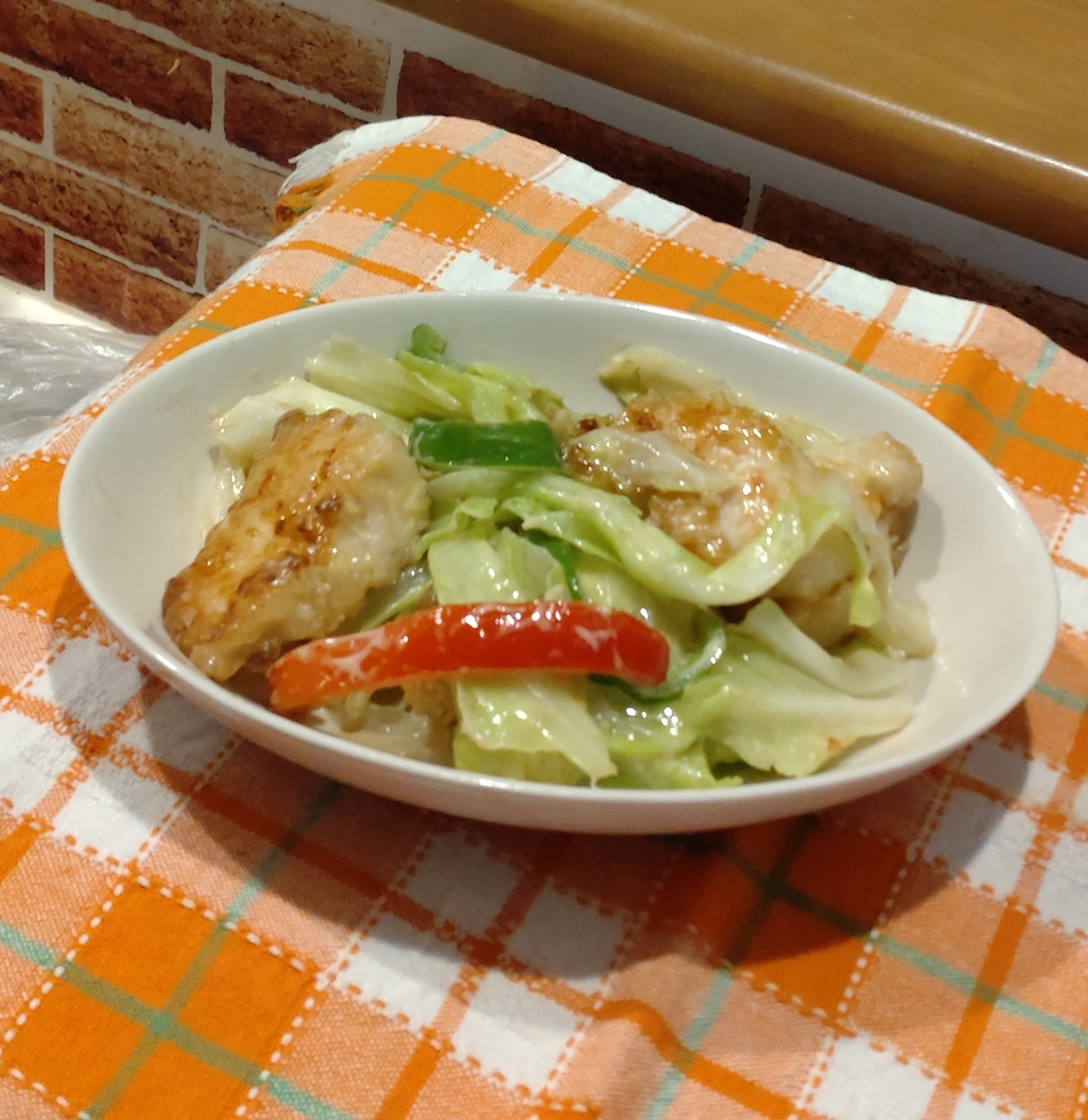 鶏むね肉とキャベツとピーマンのオイスター