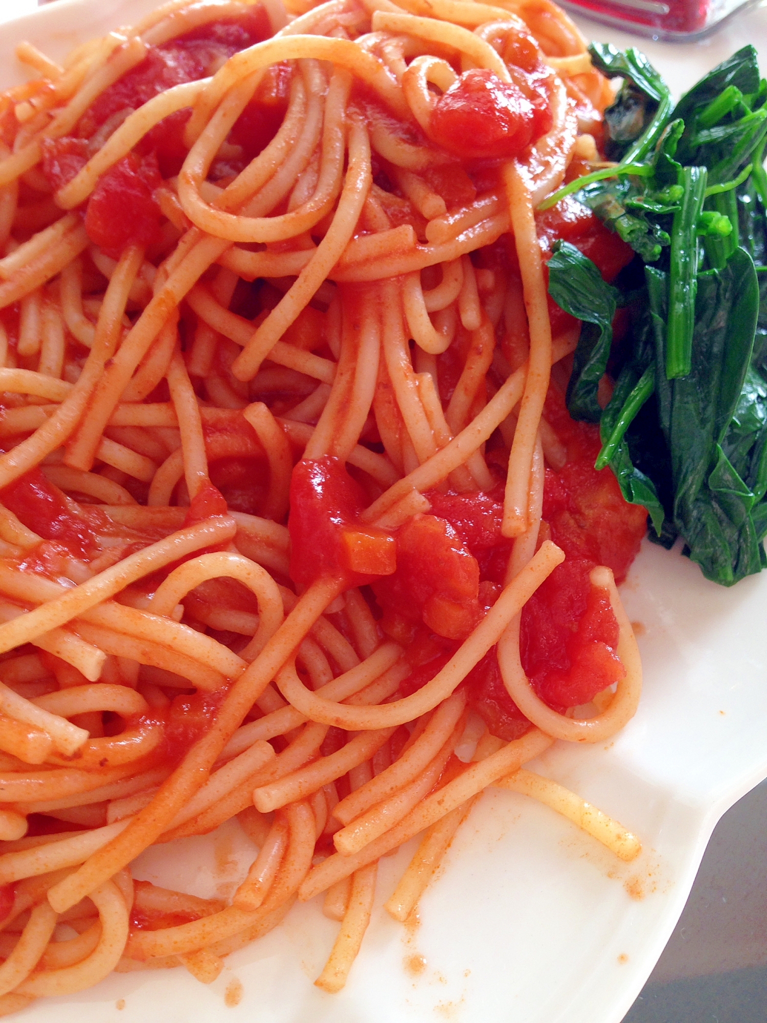 ほうれん草のソテー添え✿トマトソースパスタ❤