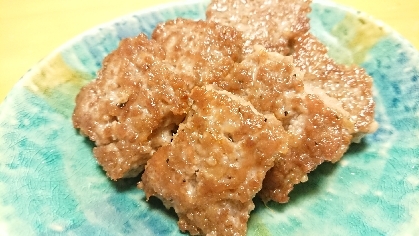 合挽き肉なのに凄いですね!!
家族にも好評で、美味しく頂きました(*^^*)
お弁当にも取り分けておきました♪
ごちそうさまでした!!