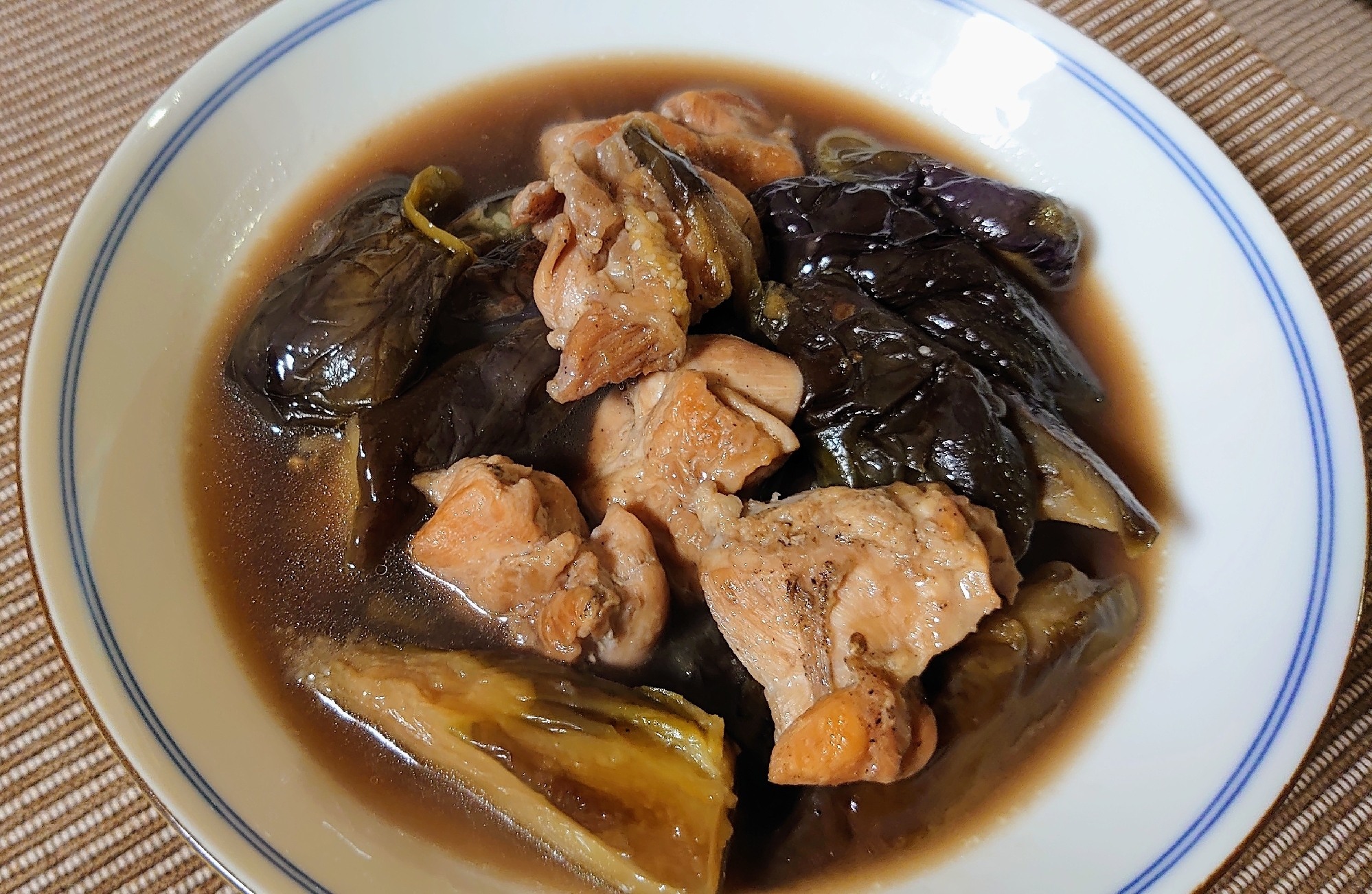 茄子と鶏モモのトロトロ煮込み