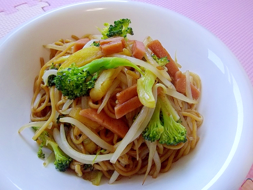 ＊スパムとポテトとブロッコリーの焼きそば＊