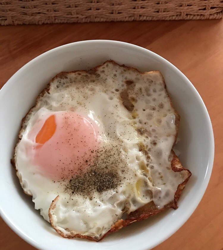 ツナごはんの目玉焼きのっけ丼