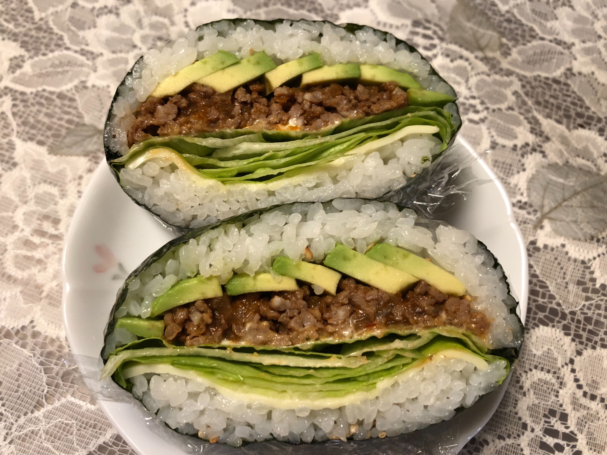 おにぎらず アボカド ひき肉のメキシカン風 レシピ 作り方 By ミシェル ラ フランス 楽天レシピ